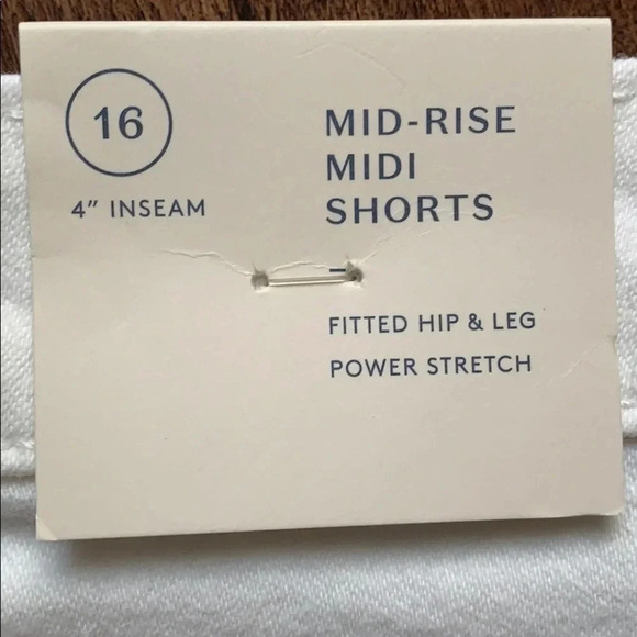 Universal Thread High Rise Raw Hem Midi Shorts Sour Creme - Picture 4 of 11